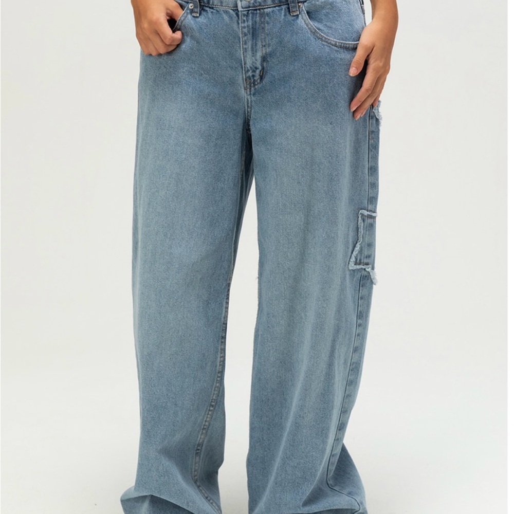 Women’s low rise star baggy jeans size 30